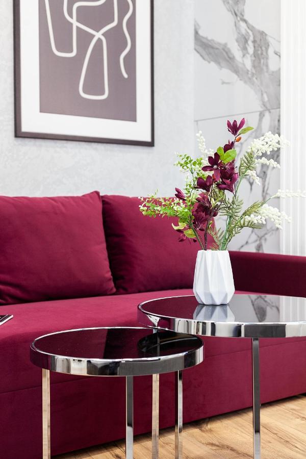 Lovely Apartment On Drahomanova Street Львів Екстер'єр фото