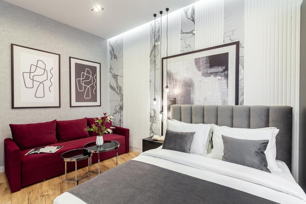Lovely Apartment On Drahomanova Street Львів Екстер'єр фото