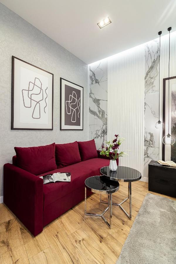 Lovely Apartment On Drahomanova Street Львів Екстер'єр фото